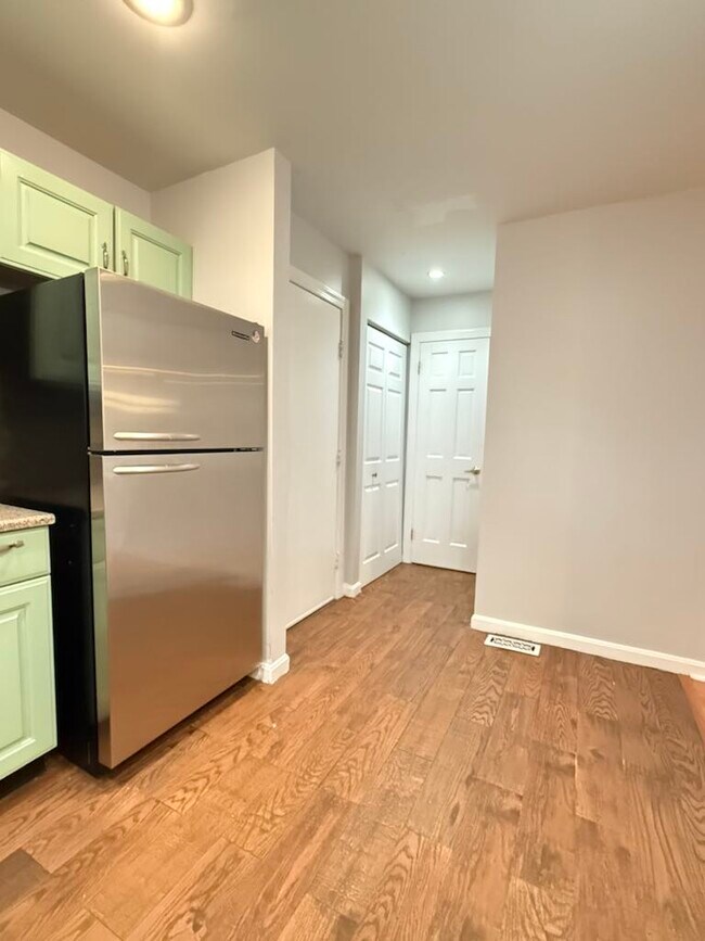Building Photo - 10933 Adare Dr