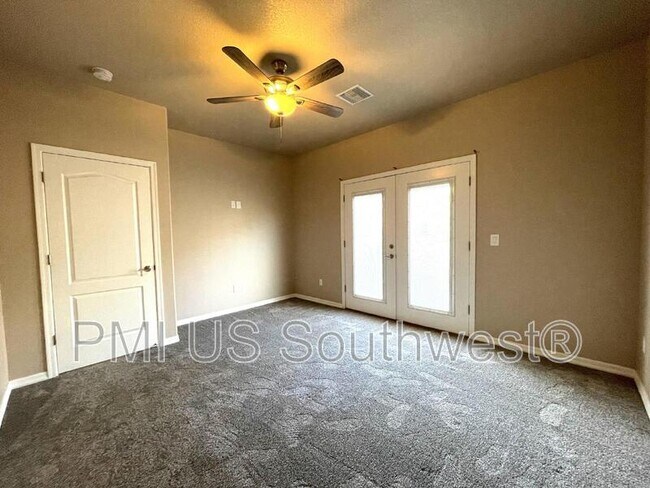 Building Photo - 2259 E Robby