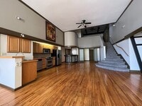 Building Photo - Executive DOWNTOWN Loft -- 1 bed, 1.5 bath, 1700 sqft!