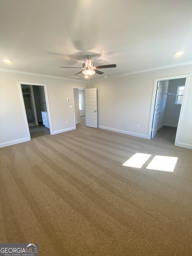 Building Photo - 210 Laney Dr