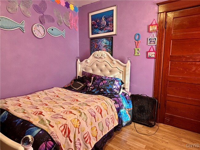 Building Photo - 204 E Bloomfield St