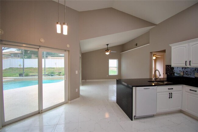 Building Photo - 447 Via Del Sol Dr