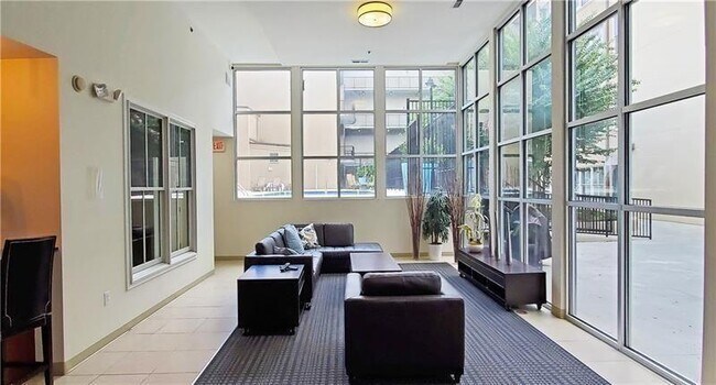 Building Photo - 384 Ralph McGill Blvd NE