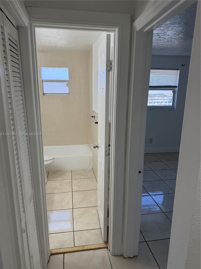 Building Photo - 2287 NW 33rd St