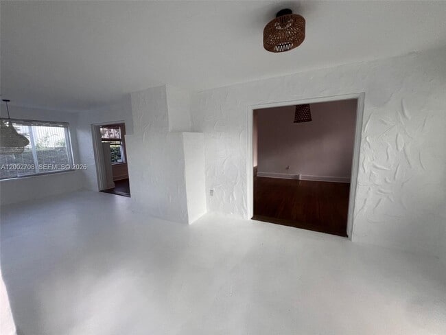 Building Photo - 2272 SW 11th Terrace