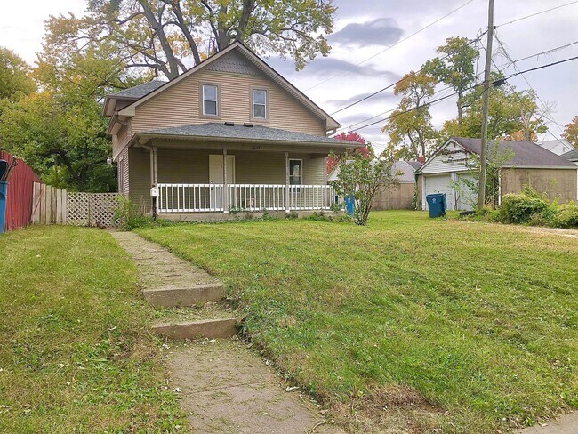Building Photo - 627 Bernard Ave