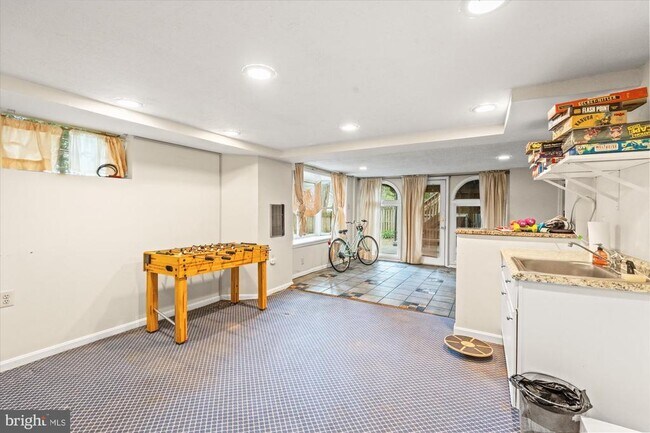 Building Photo - 4613 Langdrum Ln