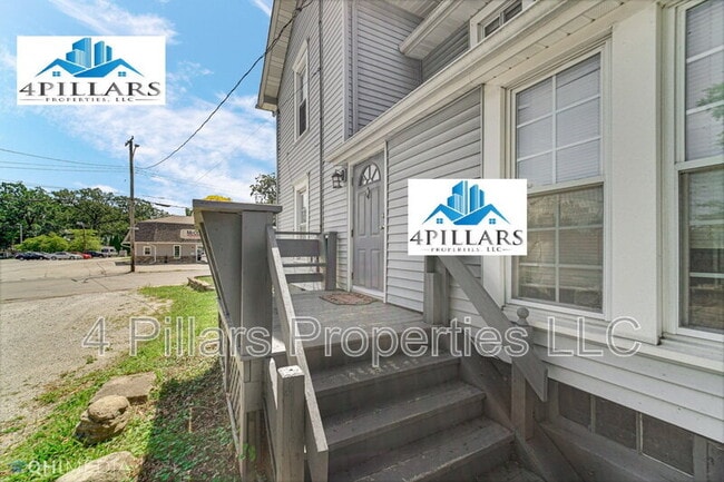 Building Photo - 162 W Commercial Ave