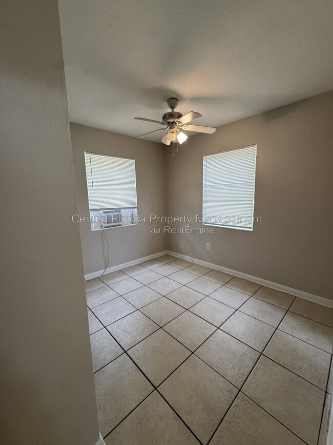 Building Photo - 809 Rockhill St