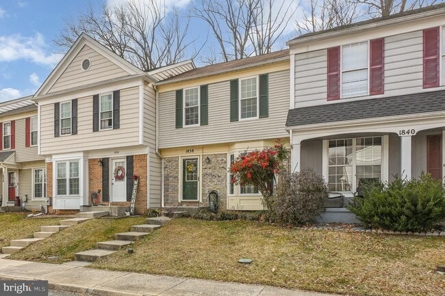 Building Photo - 1838 Oxford Square