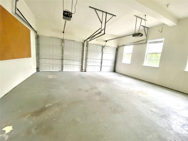 Building Photo - 5923 Rosie Ln SE