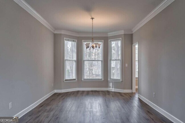 Building Photo - 2011 Town Lake Hills W