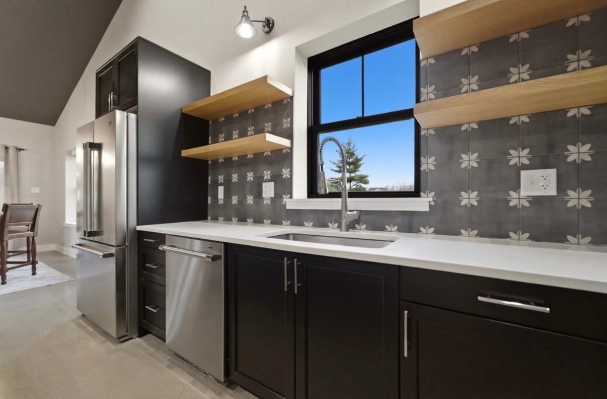 kitchen - 331 Cherryhill St