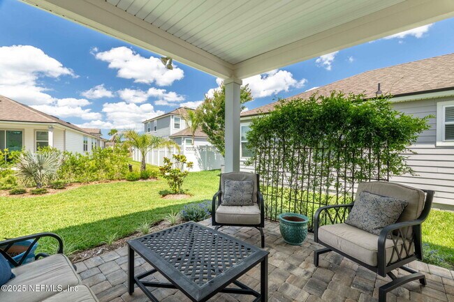 Building Photo - 121 Thistleton Wy