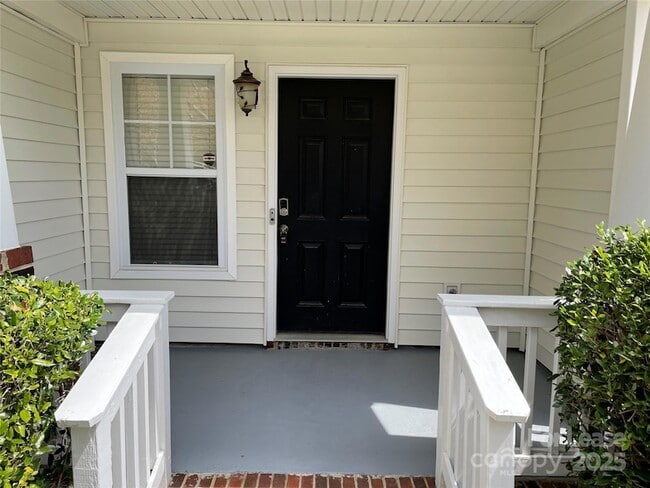 Building Photo - 6617 Vlosi Dr