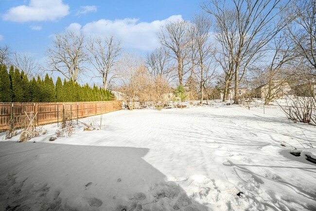 Building Photo - 1026 Gott St