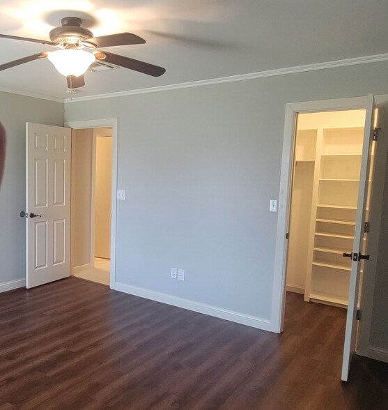 Building Photo - 1713 Wilderness Dr