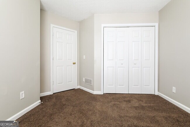 Building Photo - 1530 Bramlett Forest Trail SE