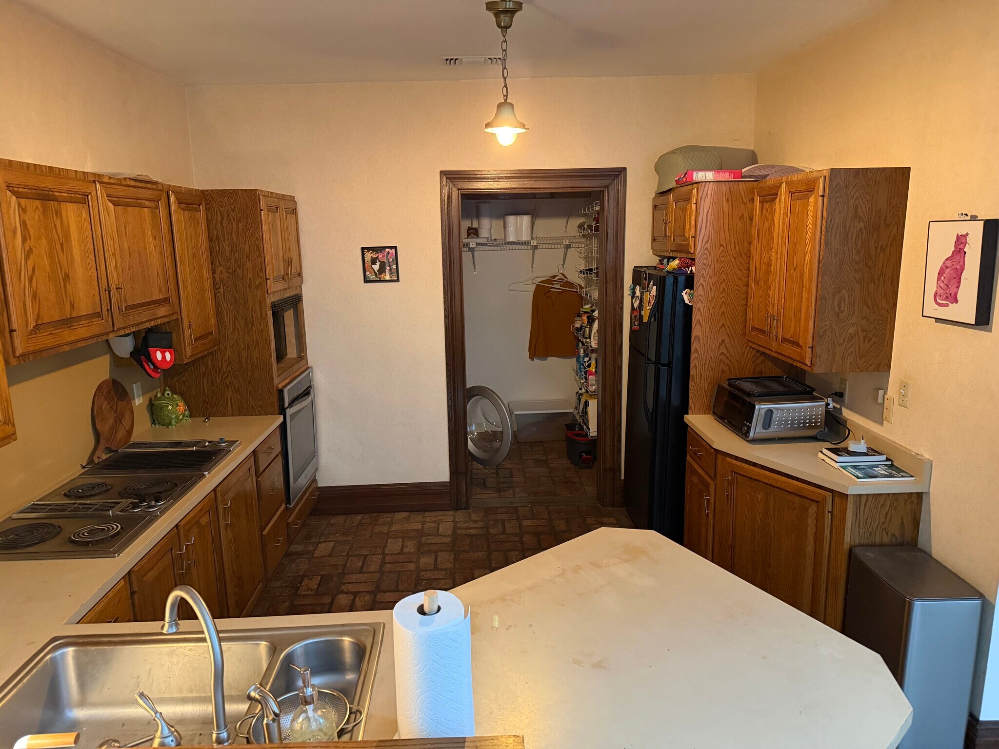 Building Photo - 261 Averill Ave