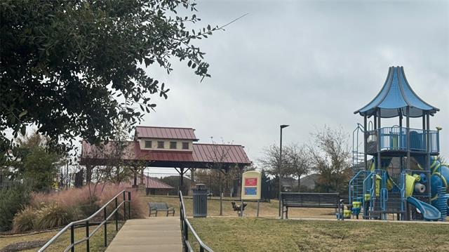 Building Photo - 1404 Chrome St