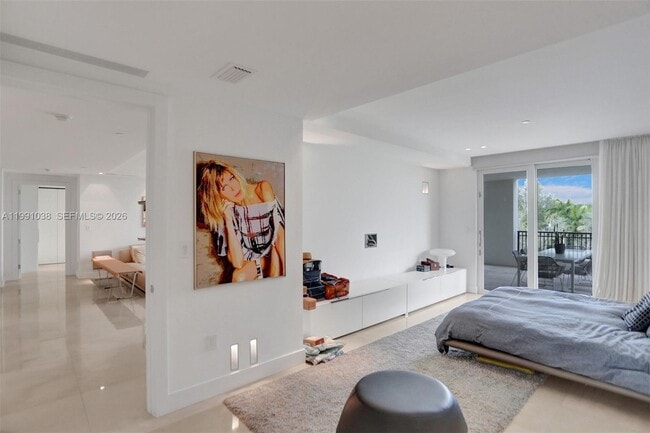 Building Photo - 3535 Hiawatha Ave