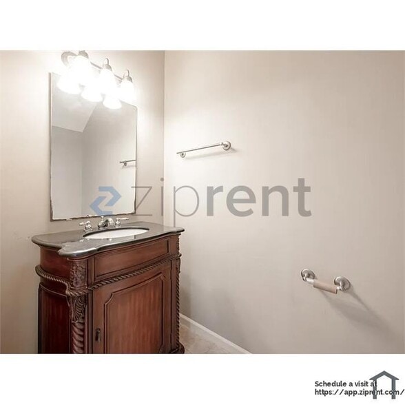 Building Photo - 2403 Brightside Dr