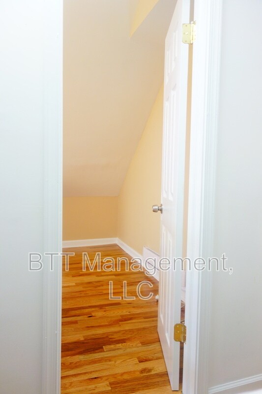 Building Photo - 8401 Flower Ave
