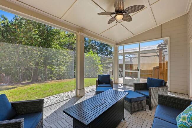 Building Photo - 3247 Hawthorne Path