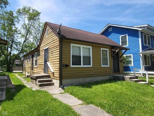 Building Photo - 228 N Tacoma Ave