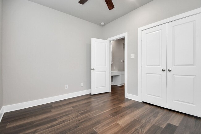 Building Photo - Beech