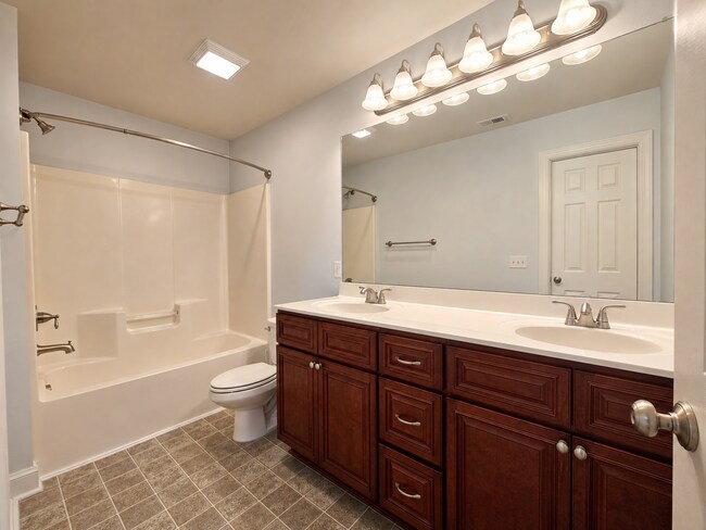 Building Photo - 112 Wilda Dr