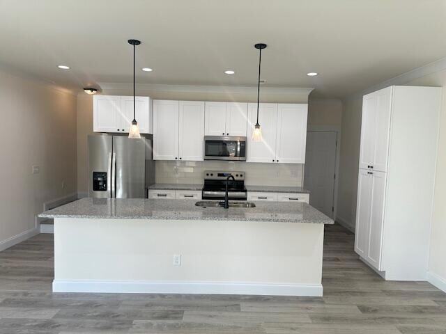 Building Photo - 1921 Cypress Ln