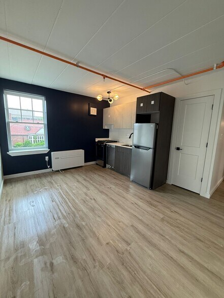 Building Photo - 240 Mack Ave