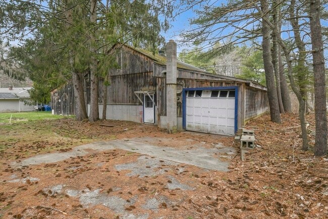 Building Photo - 138 Walker Rd
