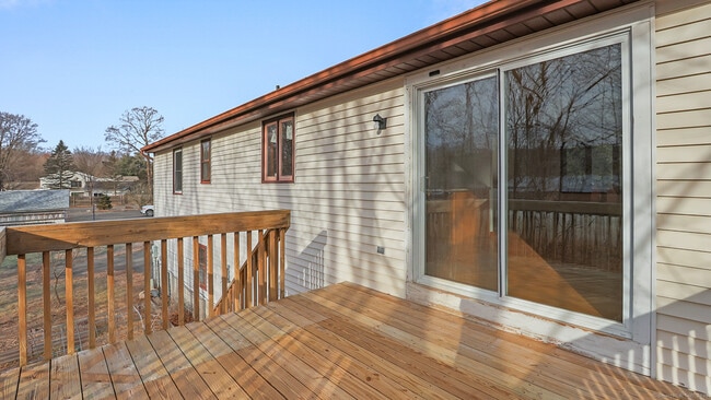 Building Photo - 129 Dowd Ave