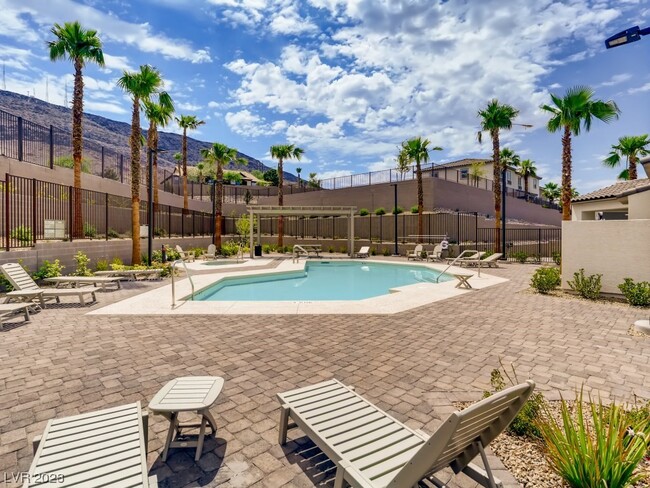 Building Photo - 264 Quail Finch Dr