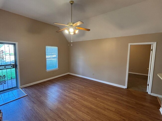 Building Photo - 2552 Arborgreen Cove