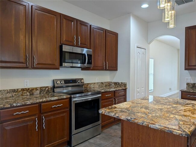 Building Photo - 9869 Heron Pointe Dr