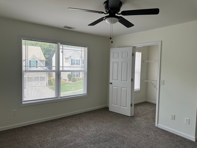 Building Photo - 1231 Autumn Wood Trail