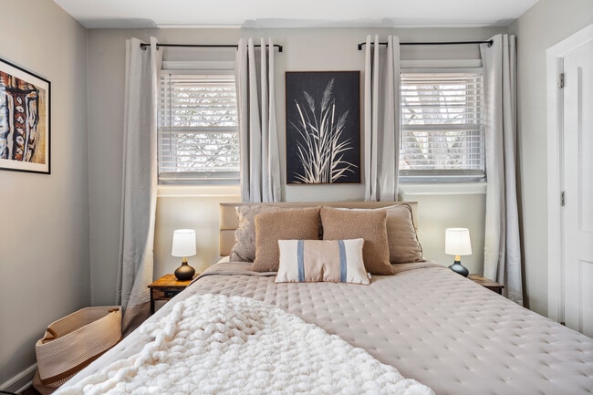 Building Photo - 400 Arbor St