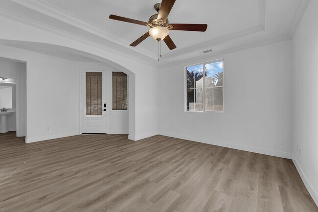 Building Photo - Luxury Rental in Summerlin