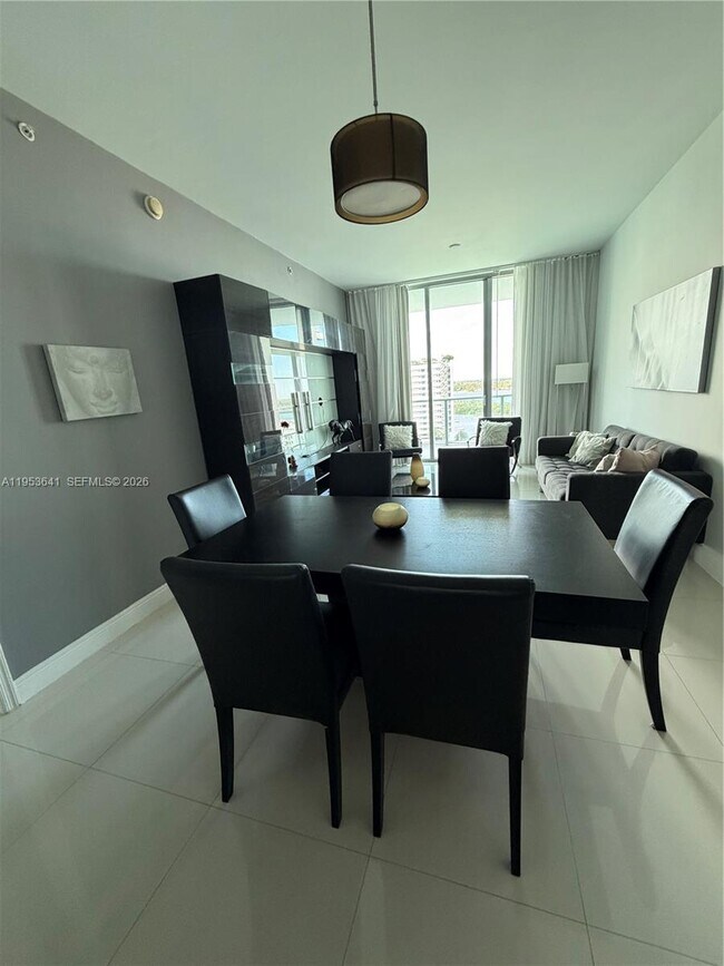 Building Photo - 7930 East Dr