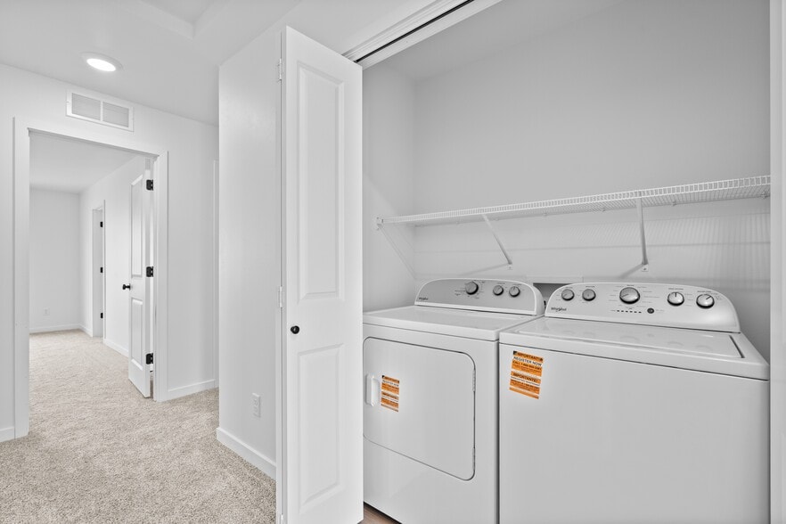 Building Photo - 311 Hickory Dr