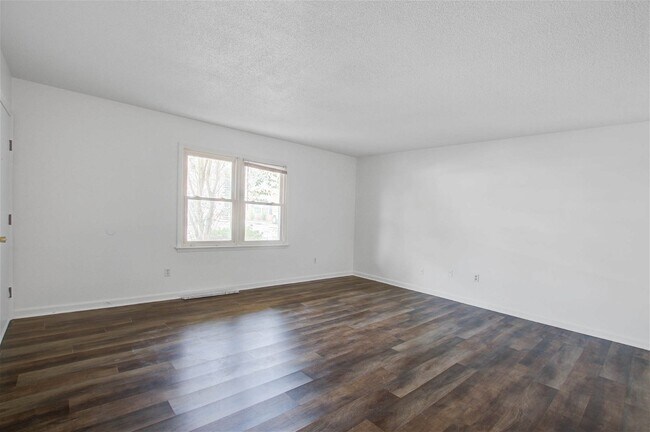 Building Photo - 2150 Spoleto Lane Apt #B3, North Charlesto...