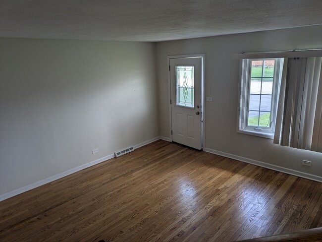 Building Photo - 796 Adele St