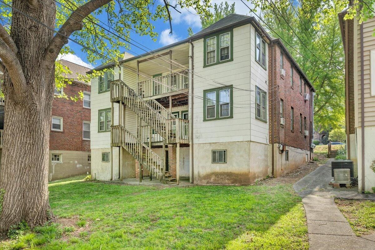 Back of the apartment building - 2521 Longview Ave SW