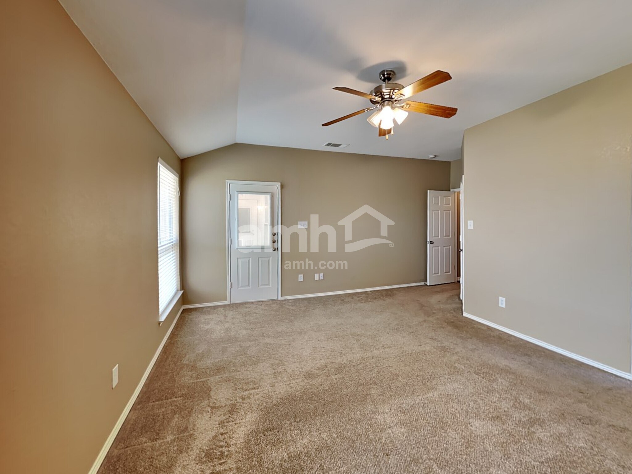 Building Photo - 3445 Newgate St