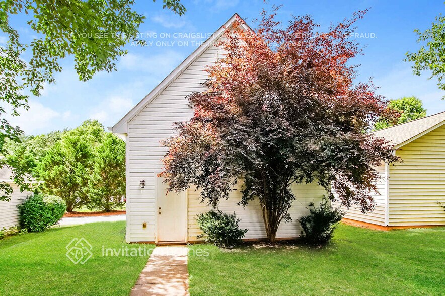 Building Photo - 11147 Aprilia Ln
