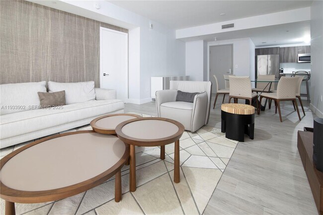 Building Photo - 488 NE 18th St