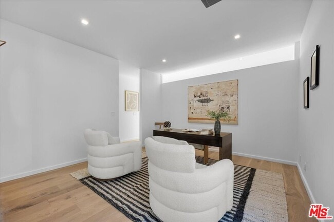 Building Photo - 1836 Loma Vista Dr